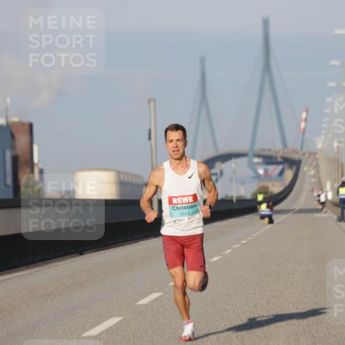 03.10.2025 - Köhlbrandbrückenlauf Jannik Wohlers http://msf.ph/oto/9050487 03.10.2025 09:36:04 Position 3 1013 meine-sportfotos.de