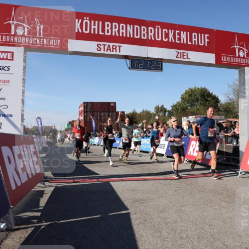 03.10.2025 - Köhlbrandbrückenlauf Lena Gebhardt http://msf.ph/oto/9050491 03.10.2025 13:21:23 Ziel 4363, 4379, 4601, 4838, 4846, 4917, 5450, 5483, 5506, 5725, 5873, 6040, 6221, 6262, 6602, 6675, 6676, 6679, 6802 meine-sportfotos.de