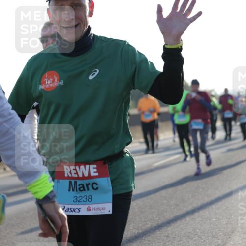 03.10.2025 - Köhlbrandbrückenlauf Jannik Wohlers http://msf.ph/oto/9050524 03.10.2025 09:18:47 Position 3 3238 meine-sportfotos.de