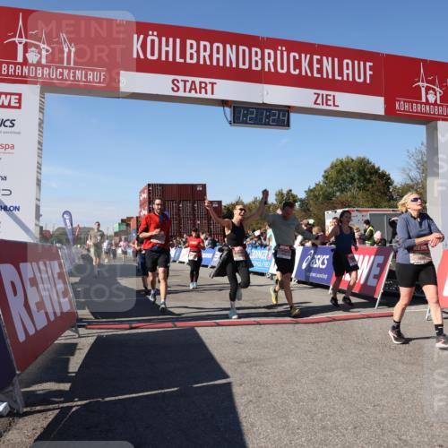 03.10.2025 - Köhlbrandbrückenlauf Lena Gebhardt http://msf.ph/oto/9050561 03.10.2025 13:21:24 Ziel 4363, 4379, 4601, 4838, 4917, 5483, 5506, 5725, 5871, 5873, 6040, 6221, 6675, 6676, 6679, 6802 meine-sportfotos.de