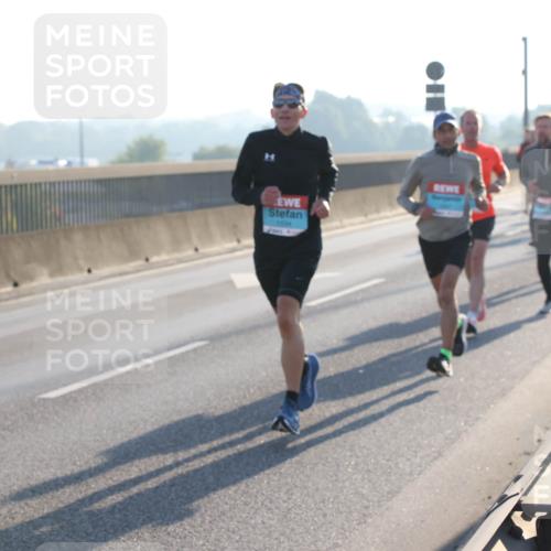 03.10.2025 - Köhlbrandbrückenlauf Lena Gebhardt http://msf.ph/oto/9050562 03.10.2025 09:14:20 Position 1  meine-sportfotos.de