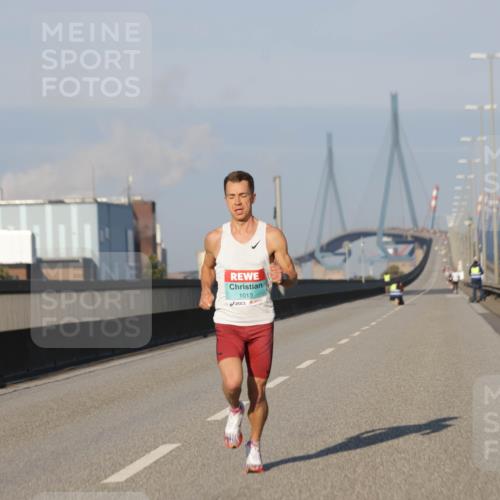 03.10.2025 - Köhlbrandbrückenlauf Jannik Wohlers http://msf.ph/oto/9050592 03.10.2025 09:36:05 Position 3 1013 meine-sportfotos.de