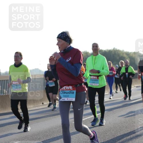 03.10.2025 - Köhlbrandbrückenlauf Jannik Wohlers http://msf.ph/oto/9050614 03.10.2025 09:18:50 Position 3 1663, 1633, 1843, 1649 meine-sportfotos.de