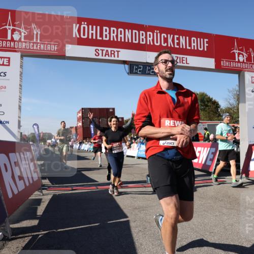 03.10.2025 - Köhlbrandbrückenlauf Lena Gebhardt http://msf.ph/oto/9050664 03.10.2025 13:21:26 Ziel 4363, 4367, 4379, 4838, 4917, 5149, 5483, 5506, 5725, 5871, 5873, 6040, 6132, 6221, 6675, 6676, 6679, 6802 meine-sportfotos.de