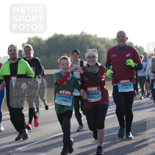 03.10.2025 - Köhlbrandbrückenlauf Jannik Wohlers http://msf.ph/oto/9050692 03.10.2025 09:18:52 Position 3 3499, 3500, 3595, 3435 meine-sportfotos.de
