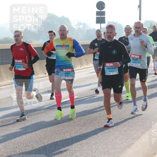 03.10.2025 - Köhlbrandbrückenlauf Lena Gebhardt http://msf.ph/oto/9050699 03.10.2025 09:14:24 Position 1 3490, 3267, 3610, 3269 meine-sportfotos.de