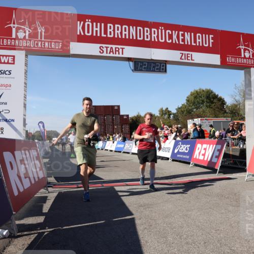 03.10.2025 - Köhlbrandbrückenlauf Lena Gebhardt http://msf.ph/oto/9050754 03.10.2025 13:21:28 Ziel 4367, 4379, 4838, 4917, 5149, 5458, 5483, 5506, 5725, 5871, 6040, 6132, 6186, 6221, 6675, 6676, 6679, 6802 meine-sportfotos.de