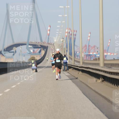 03.10.2025 - Köhlbrandbrückenlauf Jannik Wohlers http://msf.ph/oto/9050757 03.10.2025 09:36:46 Position 3  meine-sportfotos.de