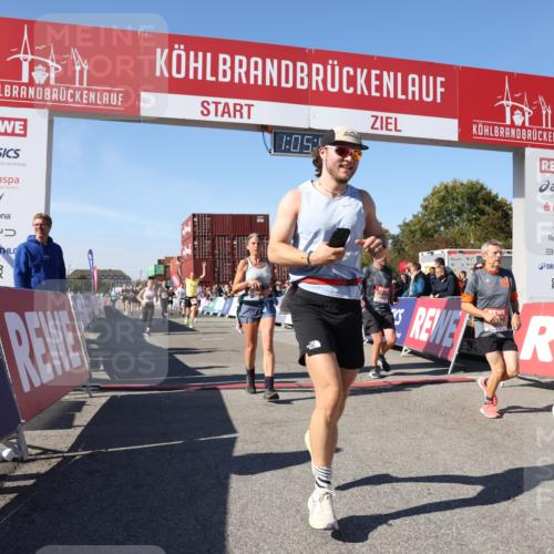 03.10.2025 - Köhlbrandbrückenlauf Lena Gebhardt http://msf.ph/oto/9050776 03.10.2025 13:05:43 Ziel 4062, 4066, 4133, 4161, 4278, 4290, 4296, 4332, 4384, 4467, 4564, 4599, 5468, 5676, 5964, 6281, 6631, 6642, 6786, 6787 meine-sportfotos.de