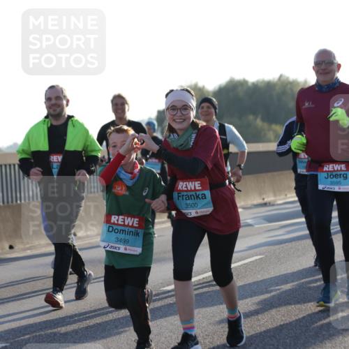 03.10.2025 - Köhlbrandbrückenlauf Jannik Wohlers http://msf.ph/oto/9050778 03.10.2025 09:18:53 Position 3 3499, 3500, 3595, 34 meine-sportfotos.de