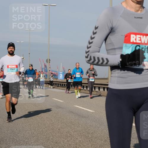 03.10.2025 - Köhlbrandbrückenlauf Fabian Wolf http://msf.ph/oto/9050779 03.10.2025 10:01:29 Position 3 3541, 3 meine-sportfotos.de