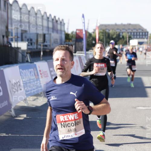 03.10.2025 - Köhlbrandbrückenlauf Jannik Wohlers http://msf.ph/oto/9050782 03.10.2025 13:08:14 Ziel 4107, 4307, 4357, 4409, 4768, 5243, 5804, 5994, 6635, 6752, 6774, 6824 meine-sportfotos.de