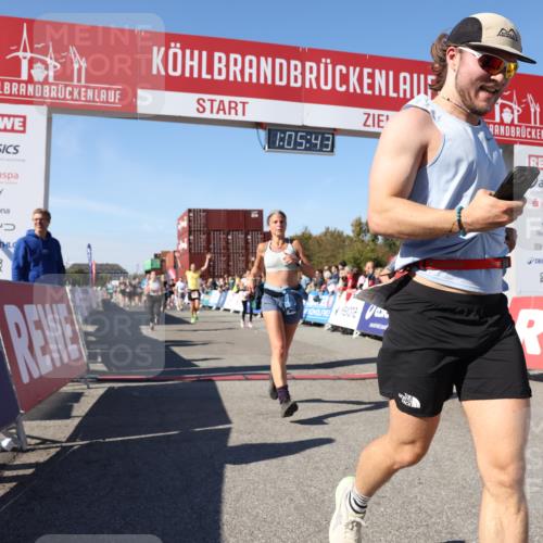 03.10.2025 - Köhlbrandbrückenlauf Lena Gebhardt http://msf.ph/oto/9050801 03.10.2025 13:05:44 Ziel 4066, 4133, 4278, 4290, 4296, 4332, 4335, 4336, 4413, 4467, 4564, 4599, 5468, 5676, 5964, 6281, 6631, 6642, 6786, 6787 meine-sportfotos.de