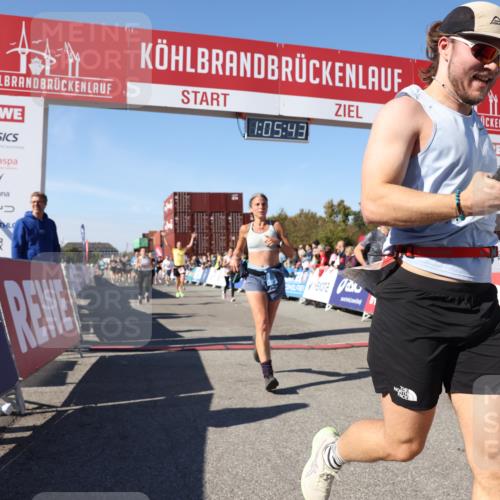 03.10.2025 - Köhlbrandbrückenlauf Lena Gebhardt http://msf.ph/oto/9050810 03.10.2025 13:05:44 Ziel 4066, 4133, 4278, 4290, 4296, 4332, 4335, 4336, 4413, 4467, 4564, 4599, 5468, 5676, 5964, 6281, 6631, 6642, 6786, 6787 meine-sportfotos.de