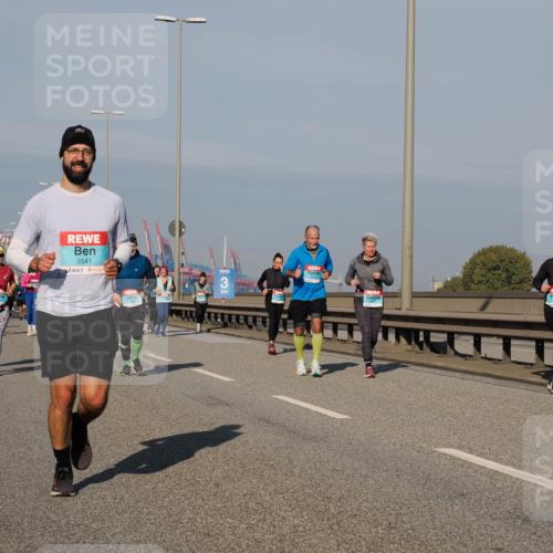 03.10.2025 - Köhlbrandbrückenlauf Fabian Wolf http://msf.ph/oto/9050816 03.10.2025 10:01:30 Position 3 20, 3541 meine-sportfotos.de