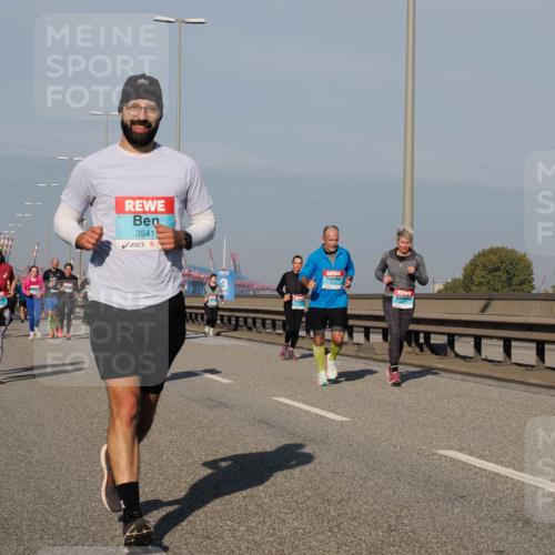 03.10.2025 - Köhlbrandbrückenlauf Fabian Wolf http://msf.ph/oto/9050836 03.10.2025 10:01:31 Position 3 1751, 3541 meine-sportfotos.de