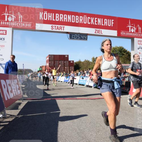 03.10.2025 - Köhlbrandbrückenlauf Lena Gebhardt http://msf.ph/oto/9050837 03.10.2025 13:05:45 Ziel 4066, 4133, 4278, 4290, 4296, 4332, 4335, 4336, 4413, 4467, 4564, 4599, 4643, 5676, 5964, 6281, 6631, 6642, 6786, 6787 meine-sportfotos.de