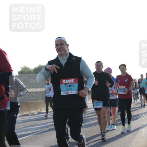 03.10.2025 - Köhlbrandbrückenlauf Jannik Wohlers http://msf.ph/oto/9050851 03.10.2025 09:18:55 Position 3 3595, 3435, 1492 meine-sportfotos.de