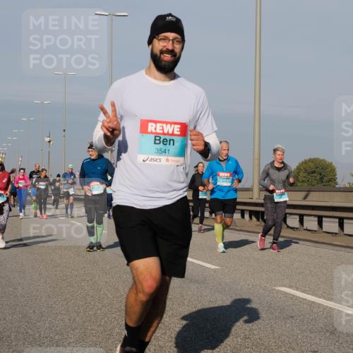 03.10.2025 - Köhlbrandbrückenlauf Fabian Wolf http://msf.ph/oto/9050867 03.10.2025 10:01:31 Position 3 3541 meine-sportfotos.de