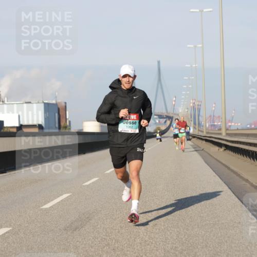 03.10.2025 - Köhlbrandbrückenlauf Jannik Wohlers http://msf.ph/oto/9050871 03.10.2025 09:36:55 Position 3 1062, 247 meine-sportfotos.de