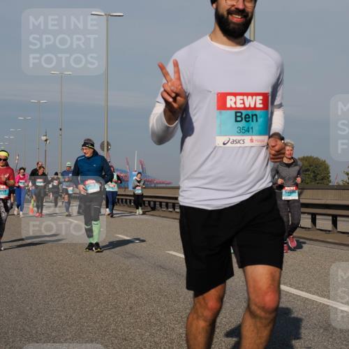 03.10.2025 - Köhlbrandbrückenlauf Fabian Wolf http://msf.ph/oto/9050890 03.10.2025 10:01:32 Position 3 1751, 3541 meine-sportfotos.de