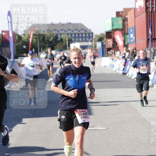 03.10.2025 - Köhlbrandbrückenlauf Jannik Wohlers http://msf.ph/oto/9050898 03.10.2025 13:08:17 Ziel 4107, 4307, 4409, 4768, 5243, 5804, 5994, 6021, 6569, 6752, 6774, 6824 meine-sportfotos.de