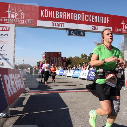 03.10.2025 - Köhlbrandbrückenlauf Lena Gebhardt http://msf.ph/oto/9050916 03.10.2025 13:21:40 Ziel 4064, 4067, 4367, 4519, 4913, 4979, 5149, 5345, 5458, 5871, 5894, 5895, 5901, 5981, 6132, 6186, 6662 meine-sportfotos.de