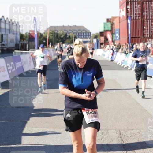 03.10.2025 - Köhlbrandbrückenlauf Jannik Wohlers http://msf.ph/oto/9050937 03.10.2025 13:08:19 Ziel 4307, 4409, 4768, 5243, 5804, 5994, 6021, 6569, 6774, 6824 meine-sportfotos.de