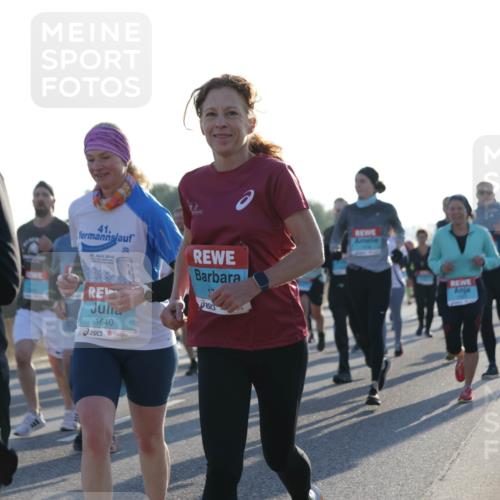 03.10.2025 - Köhlbrandbrückenlauf Jannik Wohlers http://msf.ph/oto/9050950 03.10.2025 09:18:57 Position 3 2, 41, 2012, 1640 meine-sportfotos.de