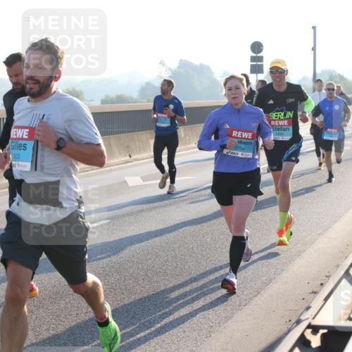 03.10.2025 - Köhlbrandbrückenlauf Lena Gebhardt http://msf.ph/oto/9050952 03.10.2025 09:14:29 Position 1 2933, 55, 3704, 1055 meine-sportfotos.de