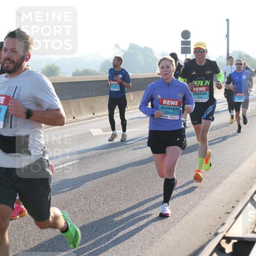 03.10.2025 - Köhlbrandbrückenlauf Lena Gebhardt http://msf.ph/oto/9050956 03.10.2025 09:14:29 Position 1 3704, 1055 meine-sportfotos.de