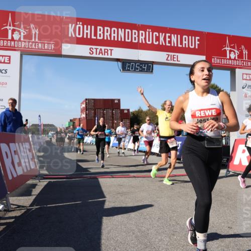 03.10.2025 - Köhlbrandbrückenlauf Lena Gebhardt http://msf.ph/oto/9050957 03.10.2025 13:05:48 Ziel 4066, 4133, 4290, 4296, 4332, 4335, 4336, 4413, 4467, 4564, 4599, 4643, 5676, 5764, 5964, 6631, 6642, 6720, 6786, 6787 meine-sportfotos.de