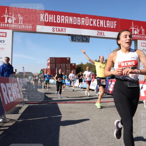 03.10.2025 - Köhlbrandbrückenlauf Lena Gebhardt http://msf.ph/oto/9050970 03.10.2025 13:05:48 Ziel 4066, 4133, 4290, 4296, 4332, 4335, 4336, 4413, 4467, 4564, 4599, 4643, 5676, 5764, 5964, 6631, 6642, 6720, 6786, 6787 meine-sportfotos.de