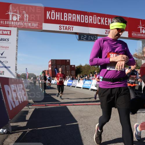 03.10.2025 - Köhlbrandbrückenlauf Lena Gebhardt http://msf.ph/oto/9050974 03.10.2025 13:21:43 Ziel 4064, 4067, 4139, 4519, 4843, 4913, 4979, 5329, 5345, 5458, 5894, 5895, 5901, 5981, 6186, 6662 meine-sportfotos.de