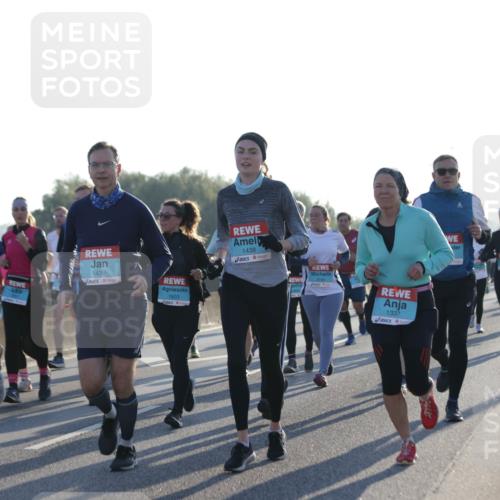 03.10.2025 - Köhlbrandbrückenlauf Jannik Wohlers http://msf.ph/oto/9050982 03.10.2025 09:18:58 Position 3 1439, 1603, 1438, 2749, 1337 meine-sportfotos.de