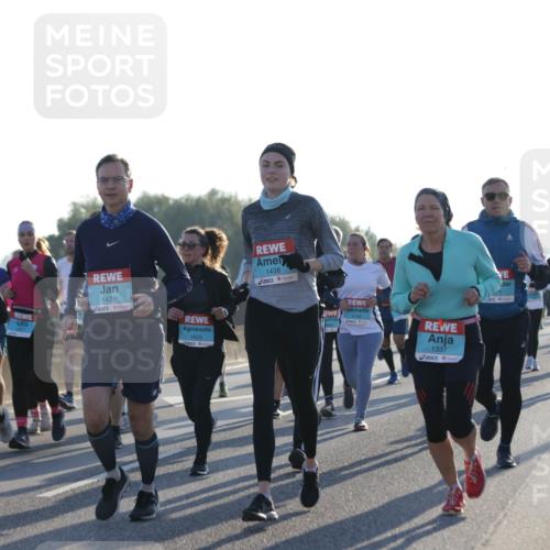 03.10.2025 - Köhlbrandbrückenlauf Jannik Wohlers http://msf.ph/oto/9050990 03.10.2025 09:18:58 Position 3 1439, 1603, 1438, 1337 meine-sportfotos.de