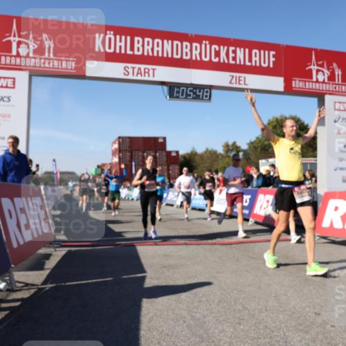 03.10.2025 - Köhlbrandbrückenlauf Lena Gebhardt http://msf.ph/oto/9050991 03.10.2025 13:05:48 Ziel 4066, 4133, 4290, 4296, 4332, 4335, 4336, 4413, 4467, 4564, 4599, 4643, 5676, 5764, 5964, 6631, 6642, 6720, 6786, 6787 meine-sportfotos.de