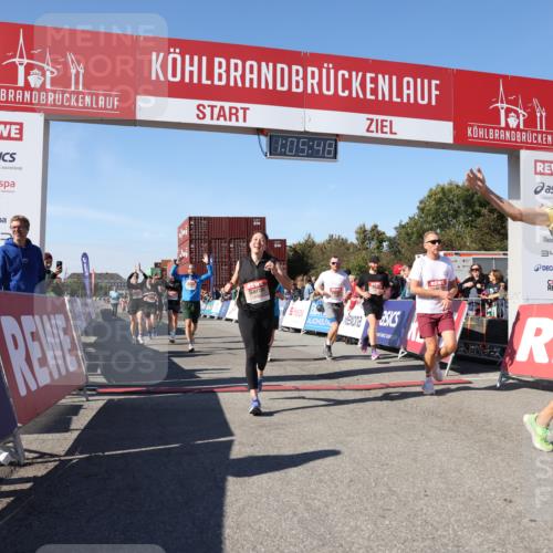 03.10.2025 - Köhlbrandbrückenlauf Lena Gebhardt http://msf.ph/oto/9051016 03.10.2025 13:05:49 Ziel 4066, 4133, 4290, 4296, 4332, 4335, 4336, 4413, 4467, 4564, 4599, 4643, 5676, 5764, 5964, 6631, 6642, 6720, 6786, 6787 meine-sportfotos.de