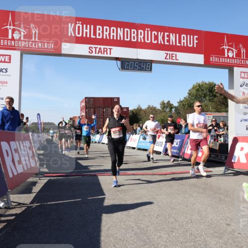 03.10.2025 - Köhlbrandbrückenlauf Lena Gebhardt http://msf.ph/oto/9051025 03.10.2025 13:05:49 Ziel 4066, 4133, 4290, 4296, 4332, 4335, 4336, 4413, 4467, 4564, 4599, 4643, 5676, 5764, 5964, 6631, 6642, 6720, 6786, 6787 meine-sportfotos.de