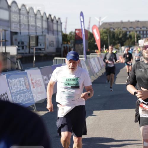 03.10.2025 - Köhlbrandbrückenlauf Jannik Wohlers http://msf.ph/oto/9051026 03.10.2025 13:08:21 Ziel 4307, 4409, 4768, 5243, 5804, 5994, 6021, 6369, 6569 meine-sportfotos.de