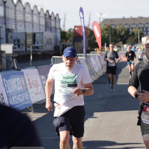 03.10.2025 - Köhlbrandbrückenlauf Jannik Wohlers http://msf.ph/oto/9051034 03.10.2025 13:08:21 Ziel 4307, 4409, 4768, 5243, 5804, 5994, 6021, 6369, 6569 meine-sportfotos.de