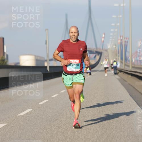 03.10.2025 - Köhlbrandbrückenlauf Jannik Wohlers http://msf.ph/oto/9051046 03.10.2025 09:37:03 Position 3 2968 meine-sportfotos.de