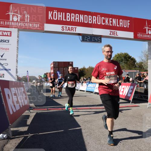 03.10.2025 - Köhlbrandbrückenlauf Lena Gebhardt http://msf.ph/oto/9051052 03.10.2025 13:21:45 Ziel 4064, 4067, 4139, 4519, 4843, 4913, 4979, 5329, 5345, 5894, 5895, 5901, 5981, 6532, 6662 meine-sportfotos.de
