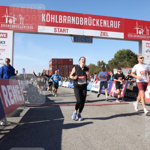 03.10.2025 - Köhlbrandbrückenlauf Lena Gebhardt http://msf.ph/oto/9051058 03.10.2025 13:05:49 Ziel 4066, 4133, 4290, 4296, 4332, 4335, 4336, 4413, 4467, 4564, 4599, 4643, 5676, 5764, 5964, 6631, 6642, 6720, 6786, 6787 meine-sportfotos.de