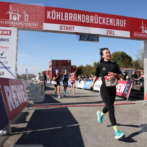 03.10.2025 - Köhlbrandbrückenlauf Lena Gebhardt http://msf.ph/oto/9051070 03.10.2025 13:21:46 Ziel 4064, 4067, 4139, 4519, 4843, 4913, 4979, 5329, 5345, 5894, 5895, 5901, 5981, 6532, 6662 meine-sportfotos.de