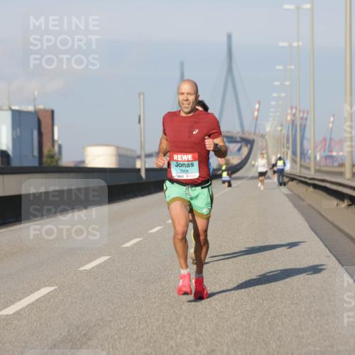 03.10.2025 - Köhlbrandbrückenlauf Jannik Wohlers http://msf.ph/oto/9051073 03.10.2025 09:37:03 Position 3 2968 meine-sportfotos.de