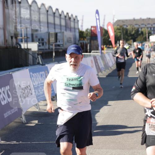 03.10.2025 - Köhlbrandbrückenlauf Jannik Wohlers http://msf.ph/oto/9051079 03.10.2025 13:08:22 Ziel 4307, 4409, 4768, 5243, 5804, 5994, 6021, 6369, 6569 meine-sportfotos.de