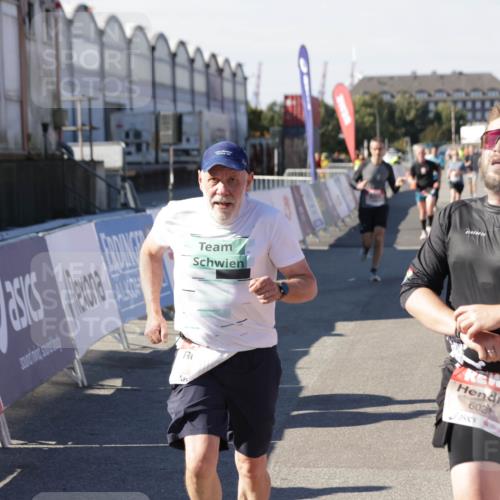 03.10.2025 - Köhlbrandbrückenlauf Jannik Wohlers http://msf.ph/oto/9051086 03.10.2025 13:08:22 Ziel 4307, 4409, 4768, 5243, 5804, 5994, 6021, 6369, 6569 meine-sportfotos.de