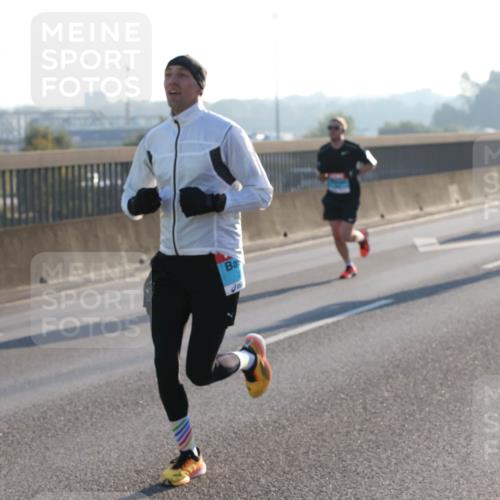 03.10.2025 - Köhlbrandbrückenlauf Lena Gebhardt http://msf.ph/oto/9051089 03.10.2025 09:14:33 Position 1  meine-sportfotos.de