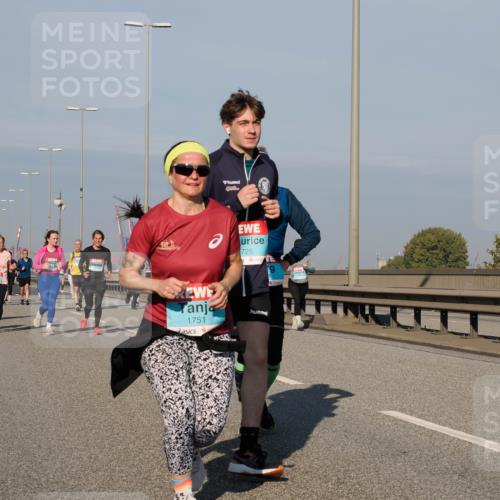03.10.2025 - Köhlbrandbrückenlauf Fabian Wolf http://msf.ph/oto/9051096 03.10.2025 10:01:36 Position 3 1751, 725 meine-sportfotos.de